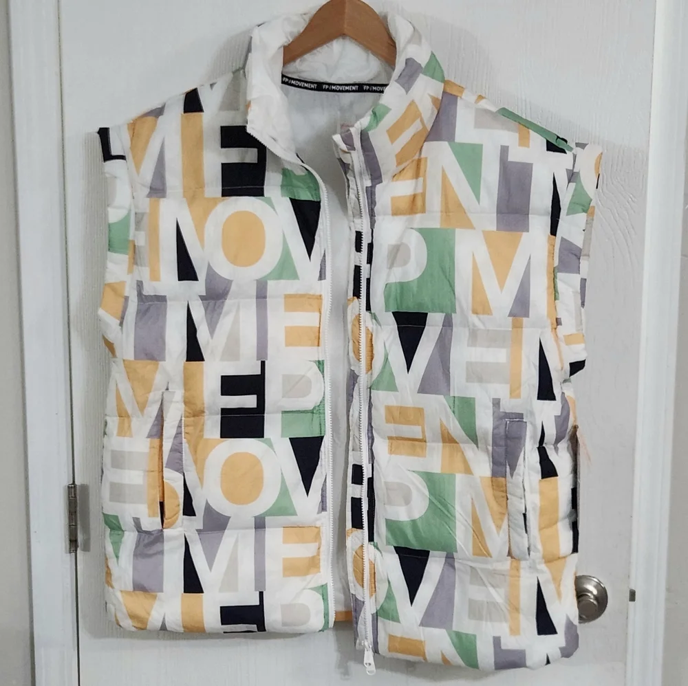 Free People In A‎ Bubble Printed Puffer Vest - Picture 9 of 15